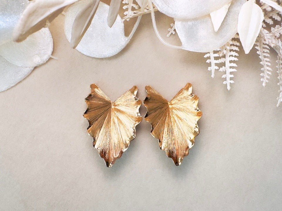 1960s Vintage Gold Leaf Napier Clip On Earrings