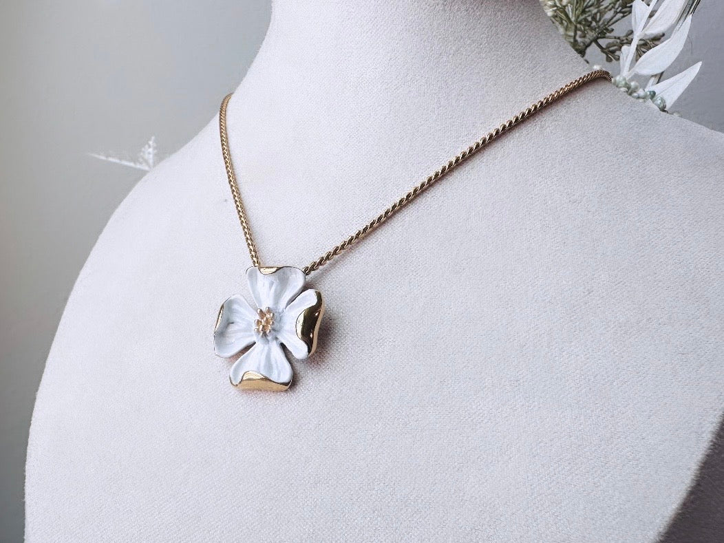 Dogwood Flower Necklace, White and Gold Vintage Flower Necklace, Napier Enamel Floral Sliding Pendant & Chain Classic Vintage Necklace