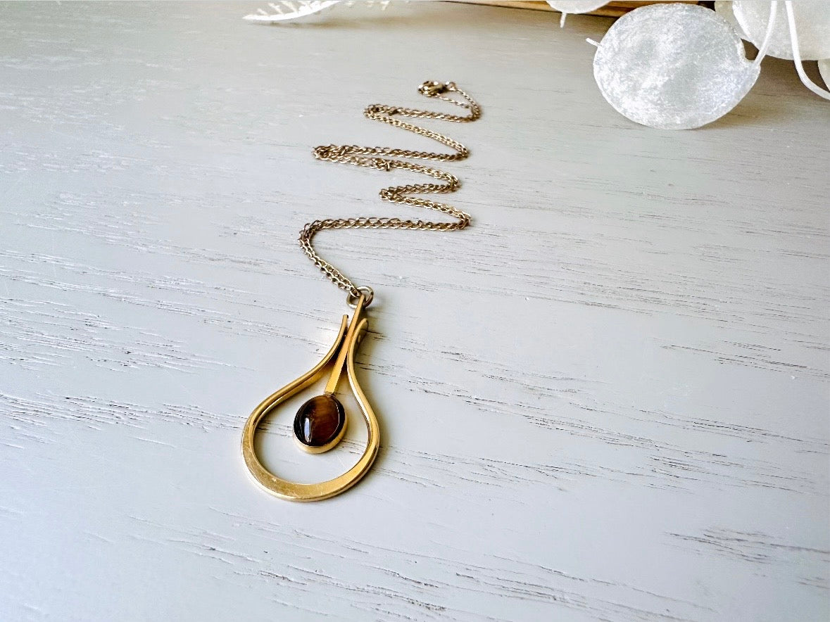 Vintage Tiger's Eye Pendulum Necklace, VTG 14k Gold Filled Gemstone Door Knocker Pendant Necklace, Dainty Unique Necklace