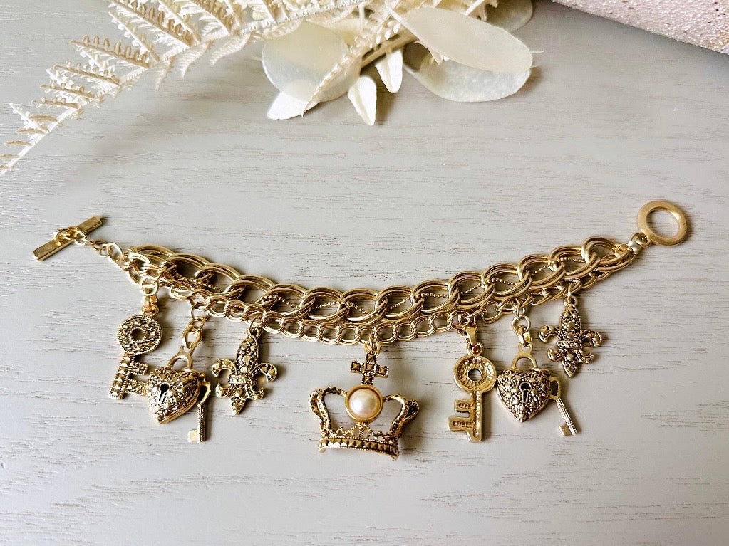 Vintage Charm Bracelet, Gold Triple Chain Bracelet with Hearts, Keys, fleur de lis Pearl Goldtone Bracelet, Vintage Gifts for Her 8.25” Long