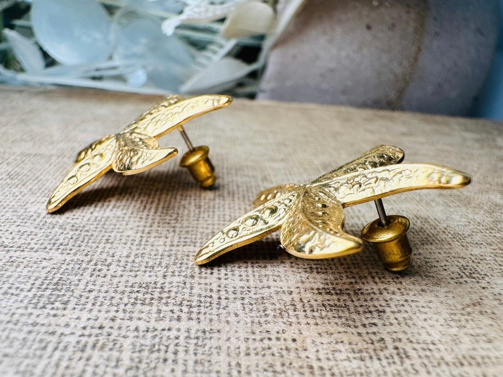 Gold Starfish Earrings, Vintage Starfish Post Earrings, Cute Beachy Mermaid Jewelry, Nautical Pierced Summer Earrings