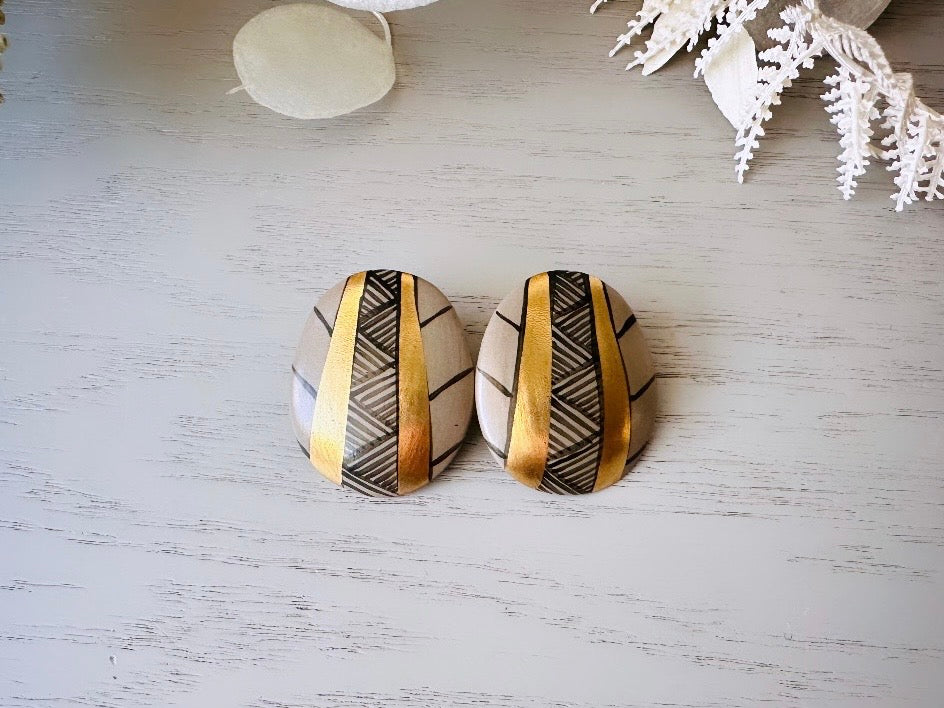 Eclectic Vintage Earrings, Big Oval 80s Earrings, Fun Clip on Earrings, Black and Metallic Silver Gold  Retro 80s Boho Earrings