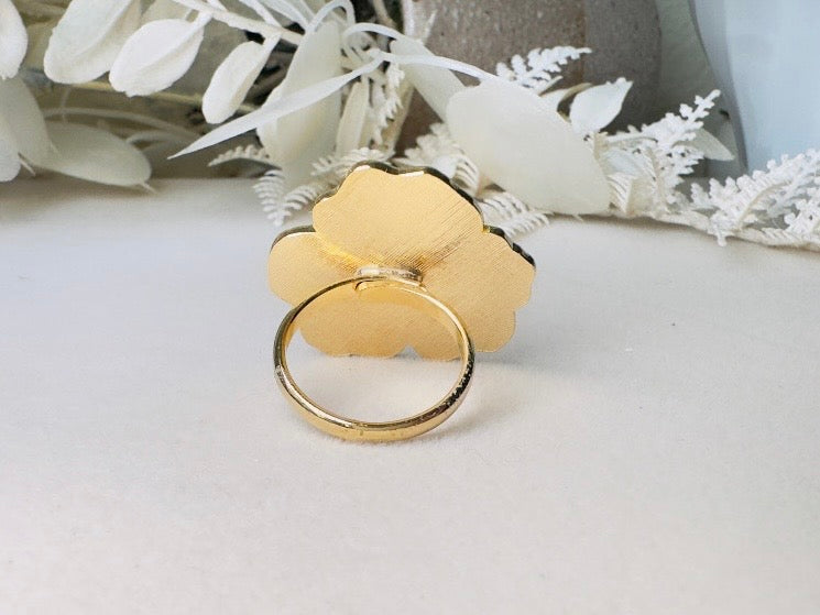 Pansy Flower Ring, Vintage 1978 Sarah Coventry Spring Beauty Enamel Flower Adjustable Ring in Purple and Yellow