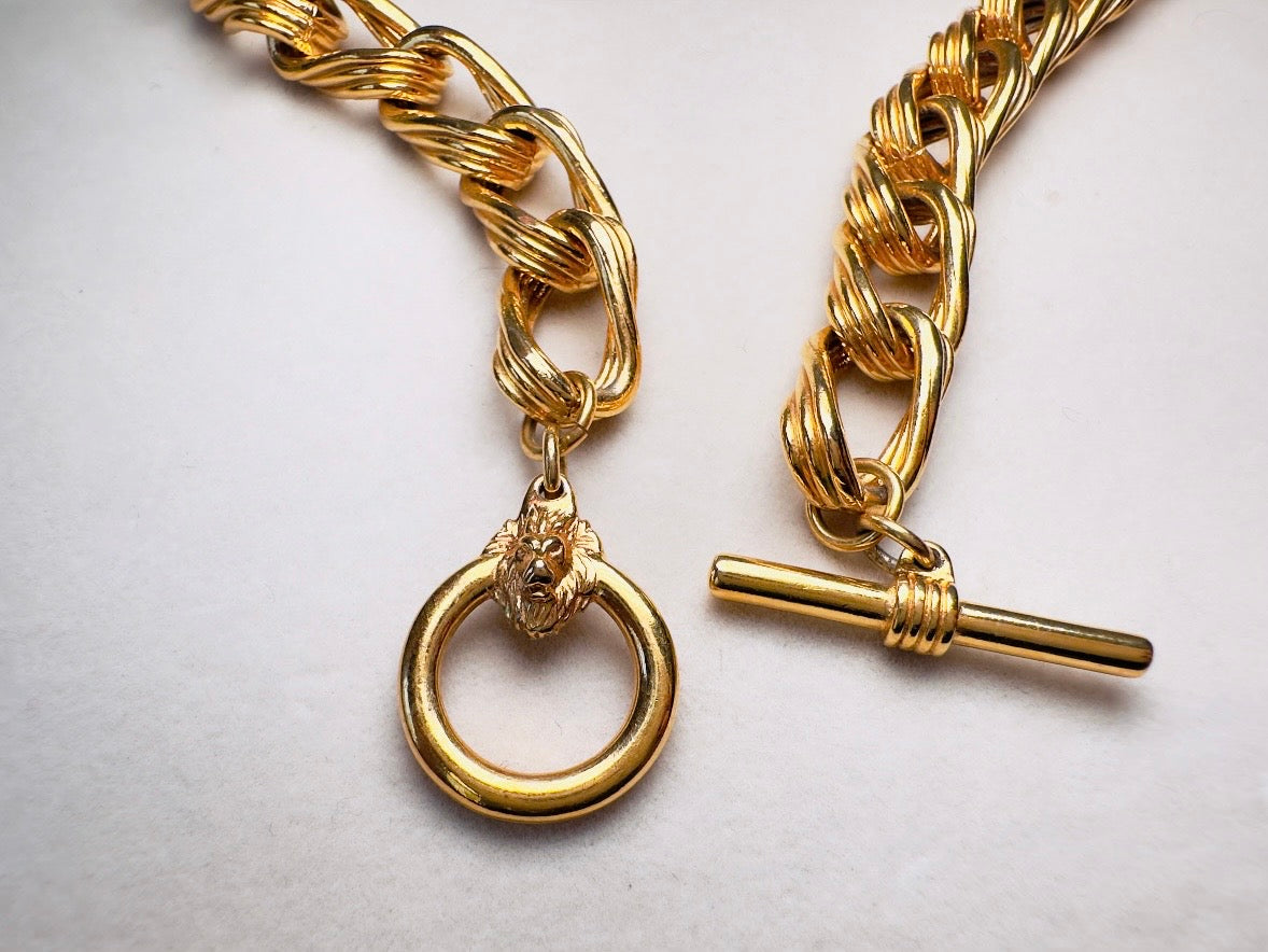Anne Klein Gold Chain Necklace, Vintage Toggle Clasp Collar Necklace with Lion