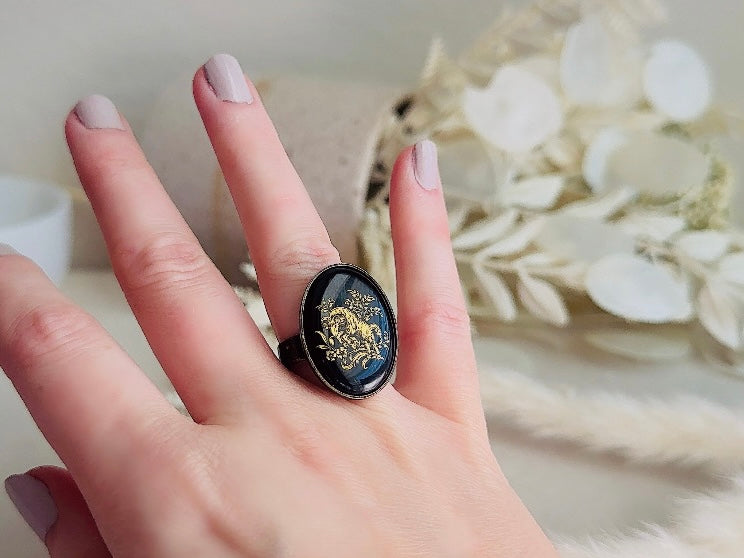 Aries Zodiac Ring, Vintage Glass Cameo Ring in Black and Gold