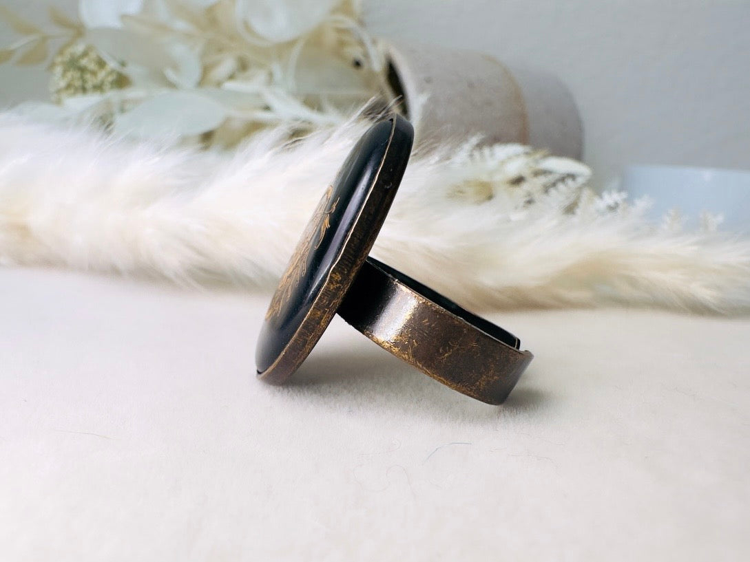 Aries Zodiac Ring, Vintage Glass Cameo Ring in Black and Gold