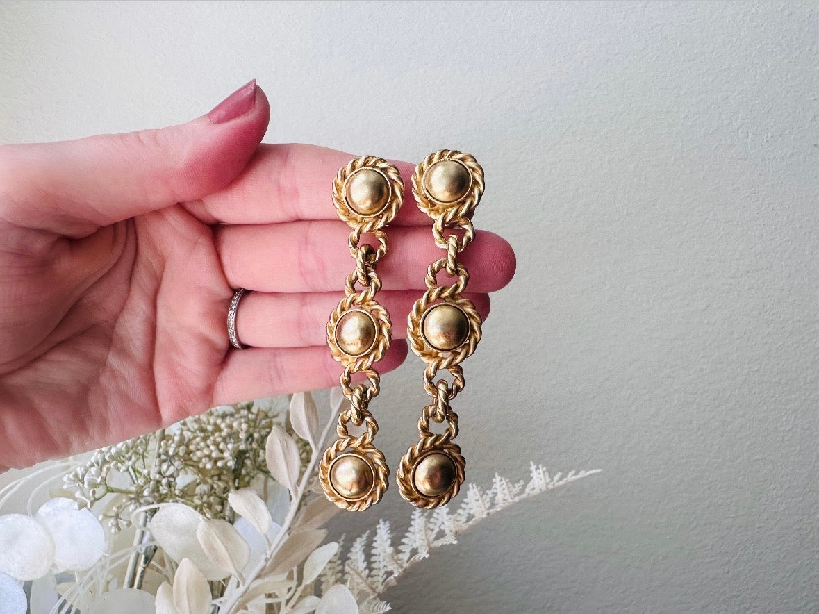 Matte Gold Drop Chain Earrings, Erwin Pearl Vintage Clip On Earrings, 1980s Dramatic Gold Earrings, Triple Link Chain Rope Border Earrings