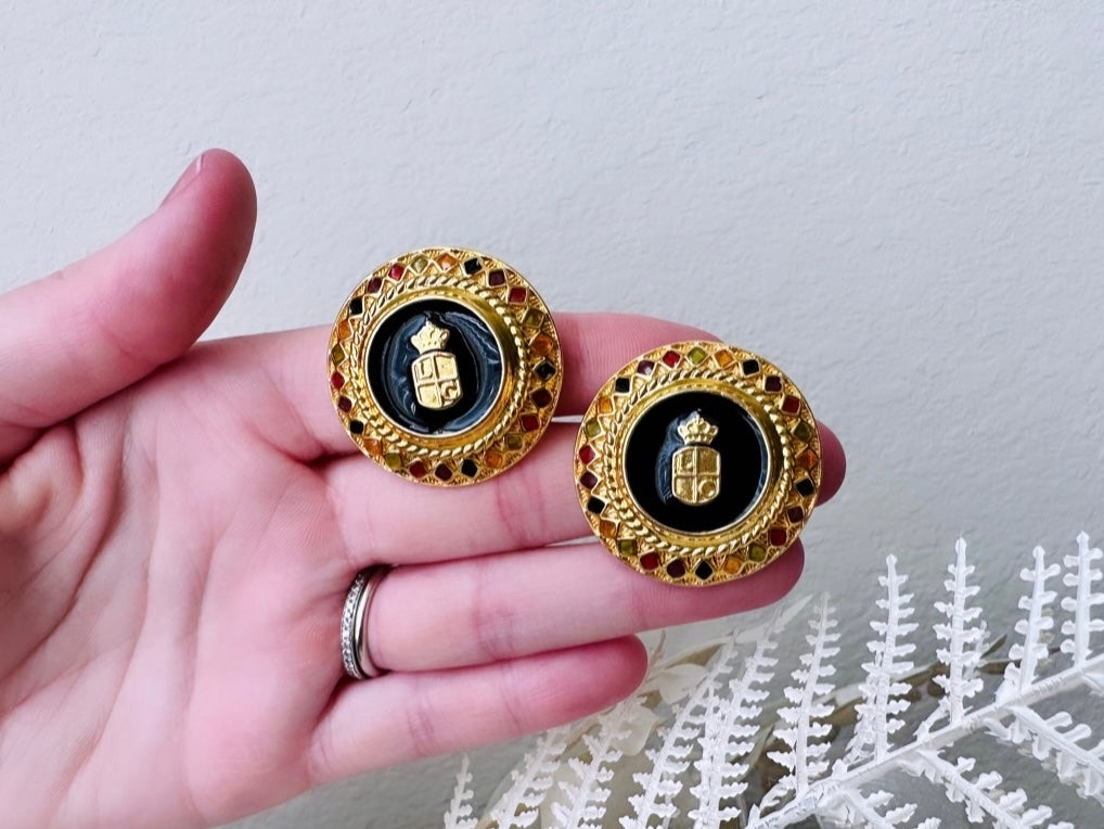 Oversized Gold Vintage Liz Claiborne Clip On Earrings with Jeweltone Border, 1980s Classic Gold Earrings, Black Medallion Crest Non-Pierced