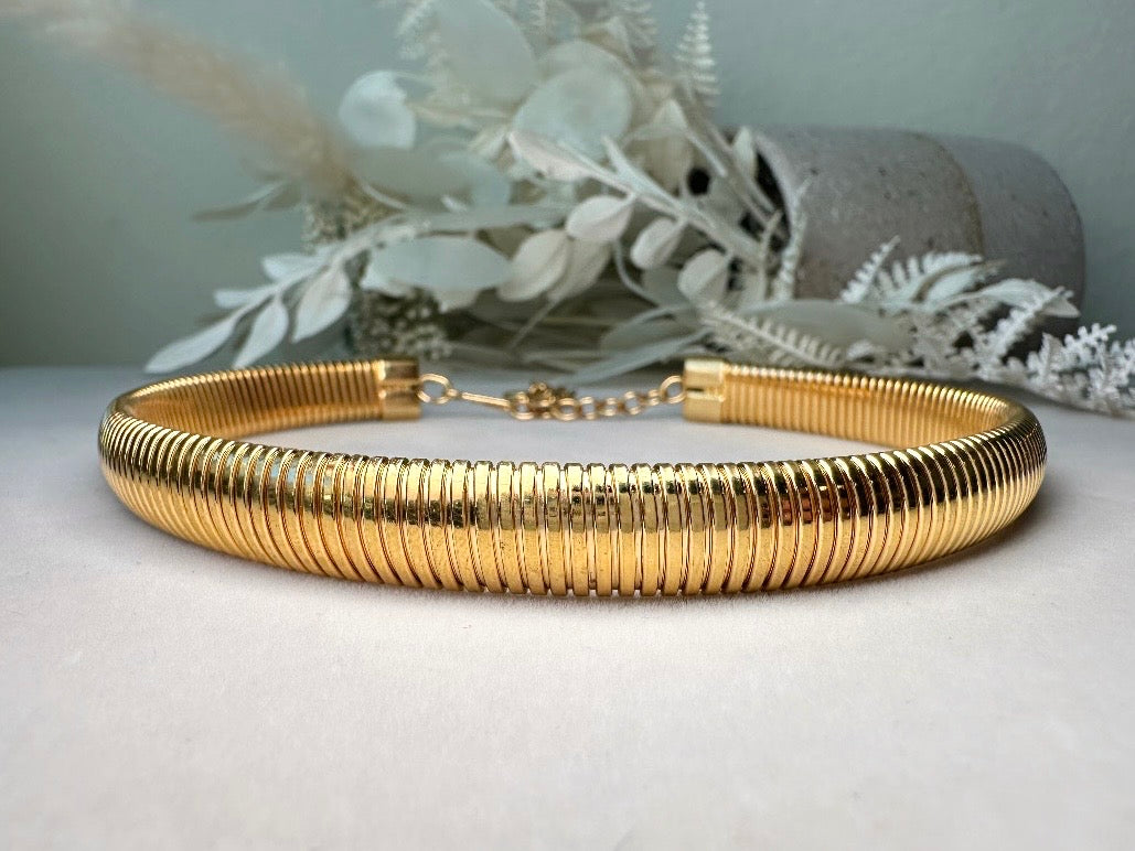 Vintage Gold Omega Choker, Gorgeous 1970s Classic Gold Choker, Jewelry Staple for Layering and Stacking