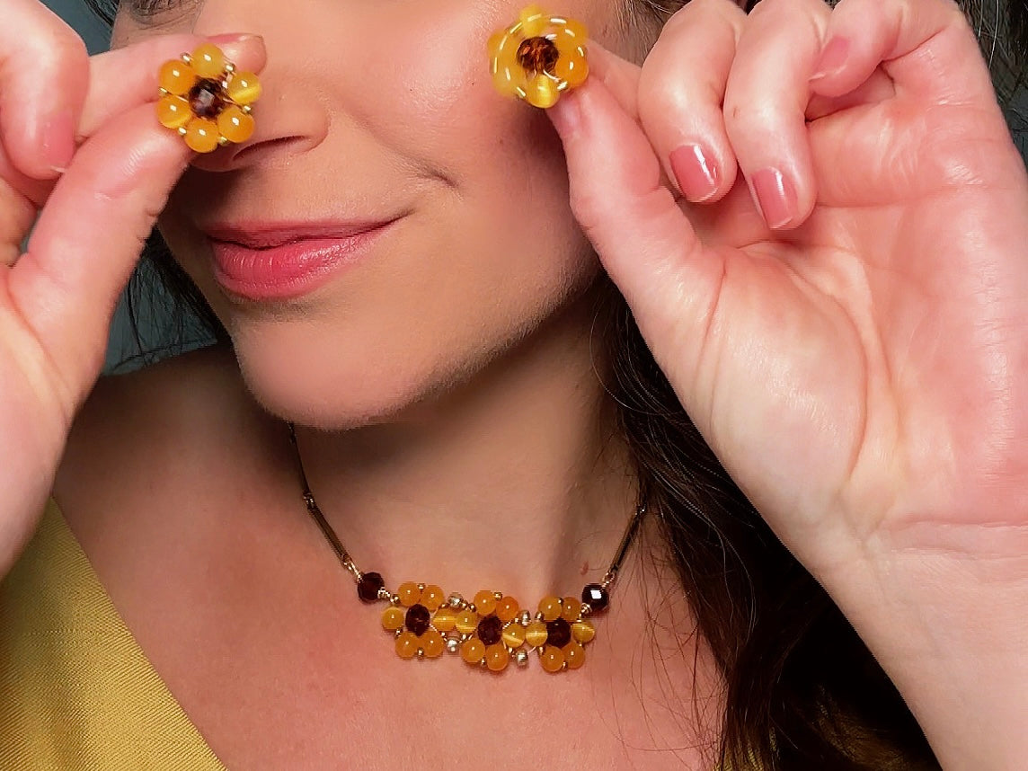 Beaded Daisy Necklace with Golden Cats Eye Beads and Topaz Crystals, Handmade Vintage Chain Flower Choker Necklace