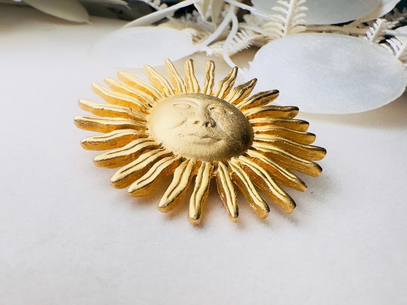 Brushed Gold Sun Brooch, Vintage Celestial 90s Pin