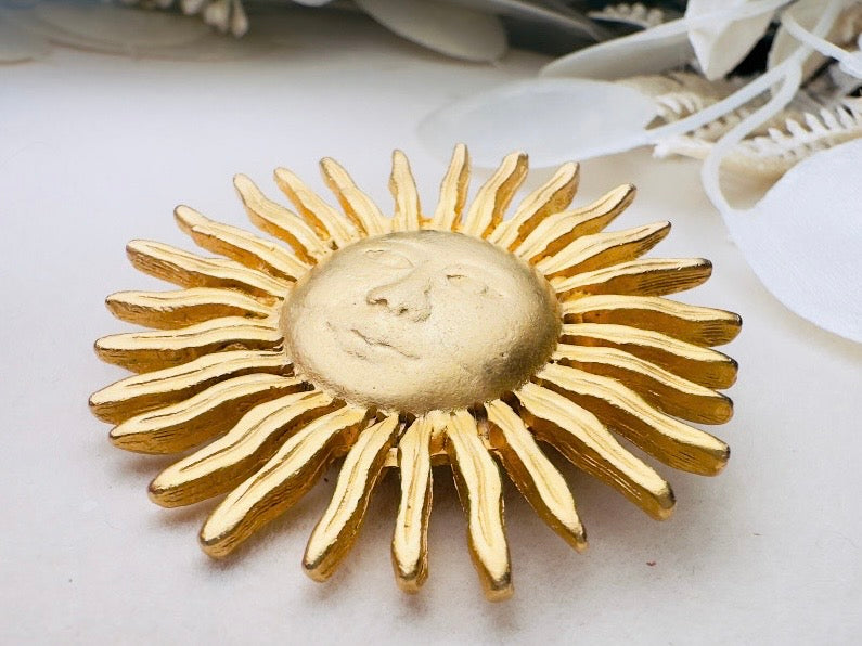 Brushed Gold Sun Brooch, Vintage Celestial 90s Pin