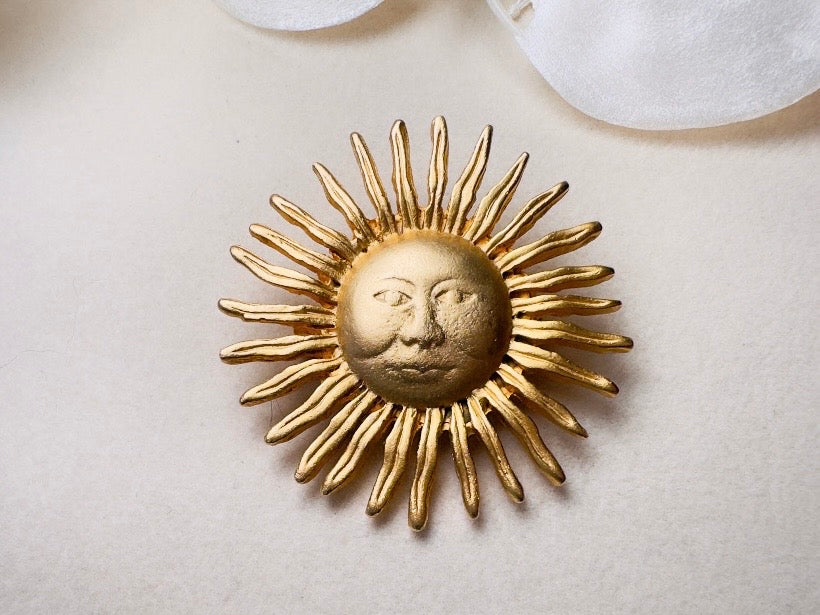 Brushed Gold Sun Brooch, Vintage Celestial 90s Pin