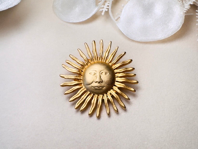 Brushed Gold Sun Brooch, Vintage Celestial 90s Pin