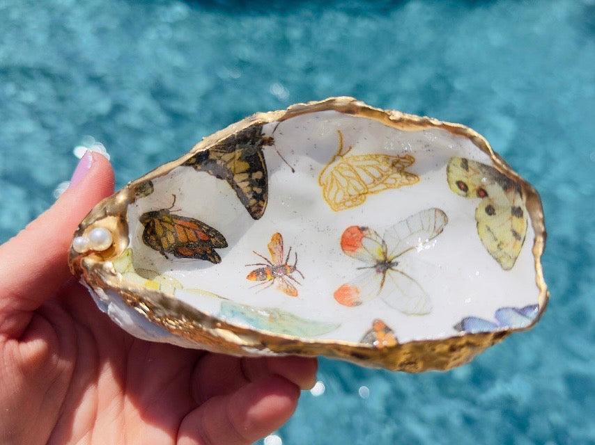 Butterfly Oyster Shell Dishes, Handmade Bee Coastal Trinket Dish Jewelry Holder with Pearls
