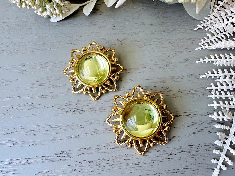 Vintage Signed Trifari Jelly Belly Sun Earrings, Gorgeous Moonglow Chartreuse Domed Glass Earrings, Clip On Trifari Designer Vintage Earring