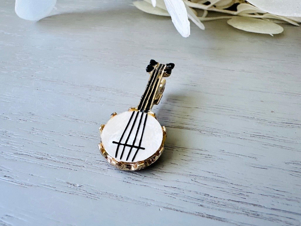 Vintage Banjo Brooch, Musician Gifts Whimsical Vintage Brooch, White Mother of Pearl Banjo Pin, Cute Music Pins for Sweaters, Collars, Lapel