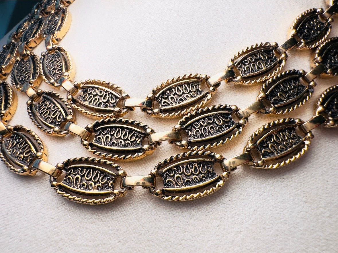 Vintage Triple Strand Gold Chain Necklace, 1960s Desert Flowers Chunky Gold Cleopatra Collar Necklace, Adjustable Length Statement Necklace
