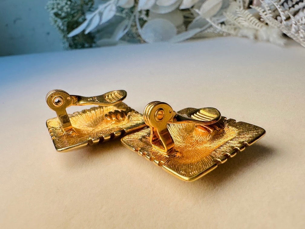 Vintage Monet Earrings, Big Gold Square Earrings, Vintage 80s Monet Clip On Earrings, 1980s Large Gold Puffy Square Geometric Earrings