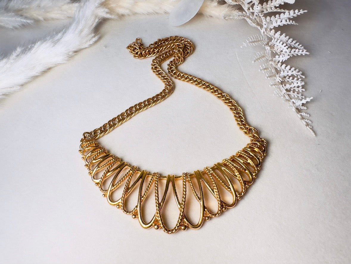 Gold Vintage Necklace, 90s Avon Necklace, Vintage Gilded Mesh Open Work Collar Necklace, Gold Rope Necklace, Statement Necklace Jewelry Gift