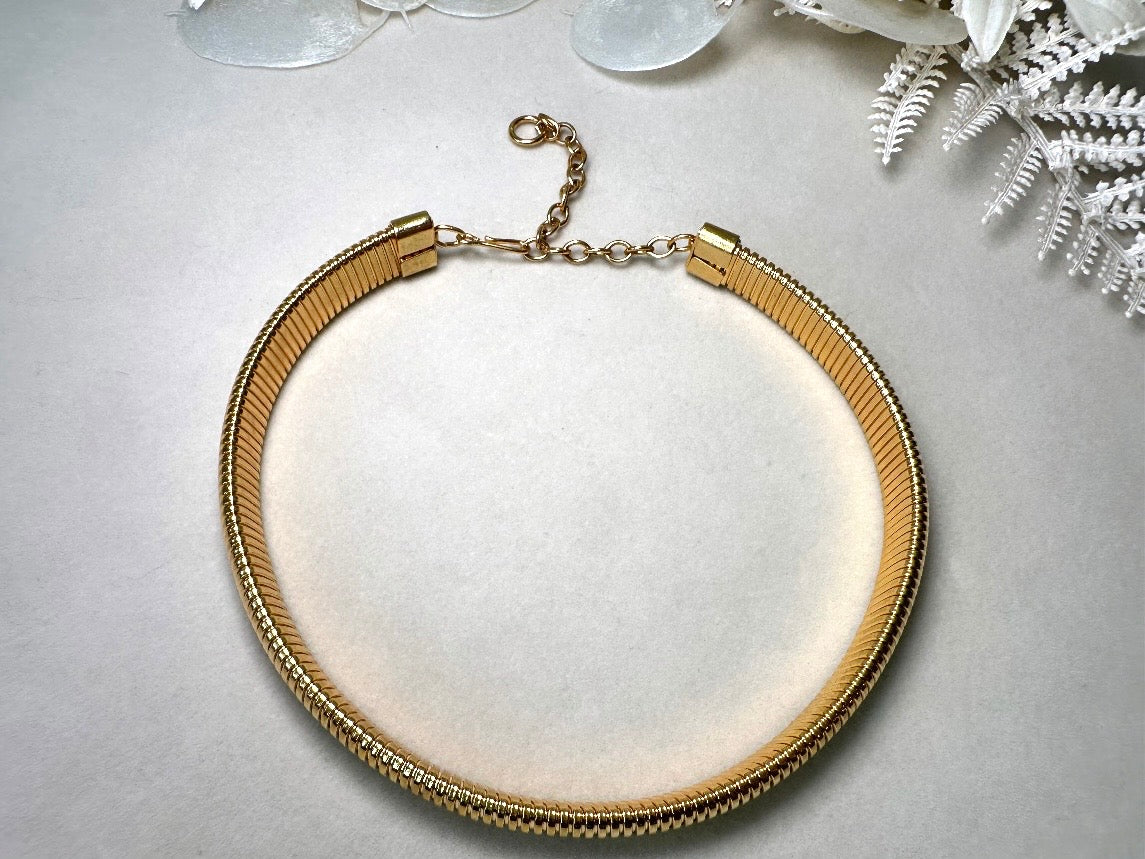 Vintage Gold Omega Choker, Gorgeous 1970s Classic Gold Choker, Jewelry Staple for Layering and Stacking