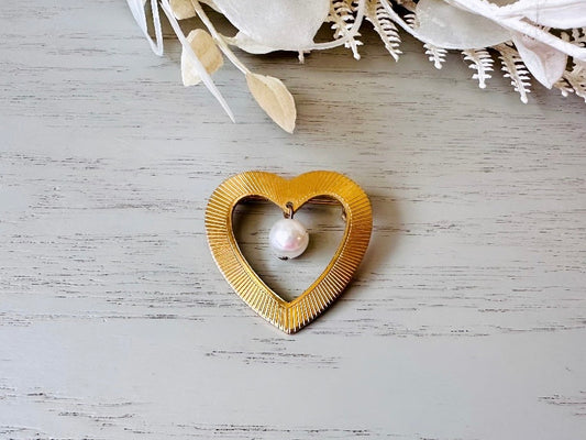 Gold Heart Brooch with Cream Pearl Accent, Romantic Vintage Pin, Antique Gold Heart Pin, Gifts for Her, Keepsake Jewelry