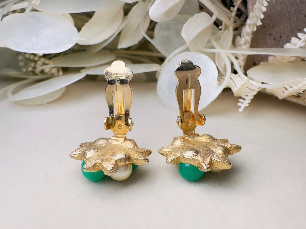 Green Pearl Vintage Earrings, 1960s Pearl Flower Earrings, Brushed Gold Leaves, Green Stones, Clip On Earrings, Autumn Floral Earrings