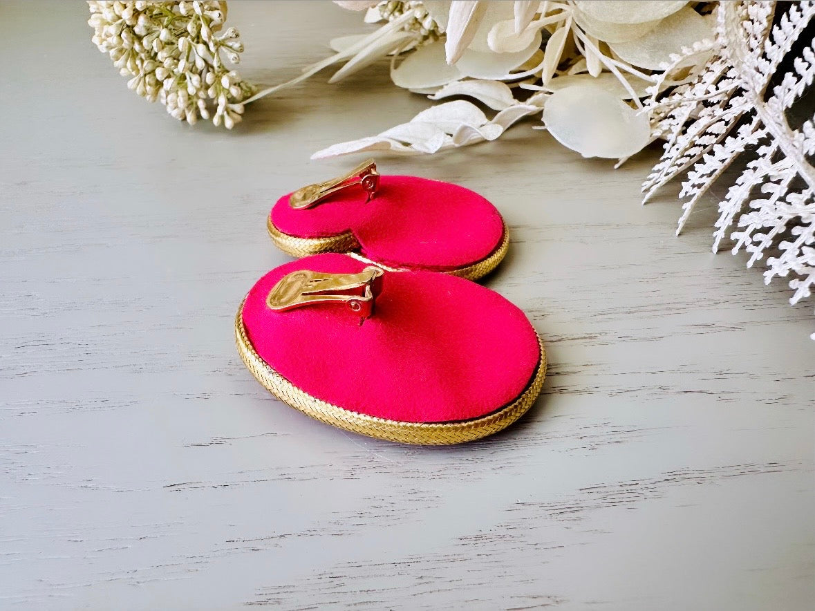 Cat Statement Earrings, Gold Cat on Woven Magenta Blue Purple, Cool Vintage Earrings, Oversized Clip On Earrings Nonpierced 1980s Earrings from Piggle and Pop