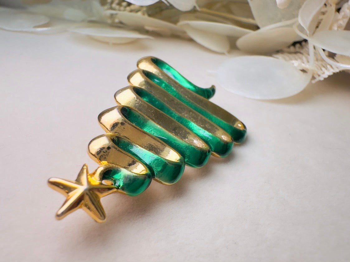 Christmas Tree Brooch, Vintage Green Enamel Ribbon Pin, Danecraft Holiday Sweater Pin with Star