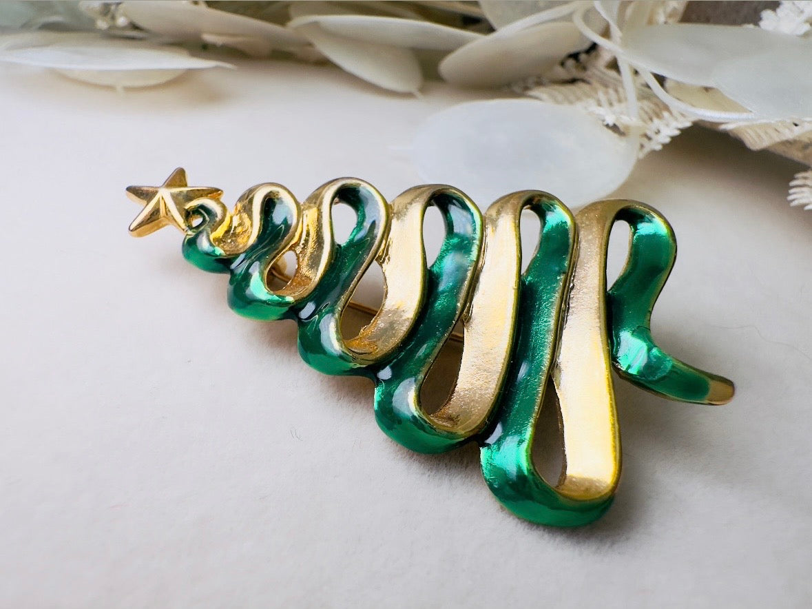 Christmas Tree Brooch, Vintage Green Enamel Ribbon Pin, Danecraft Holiday Sweater Pin with Star