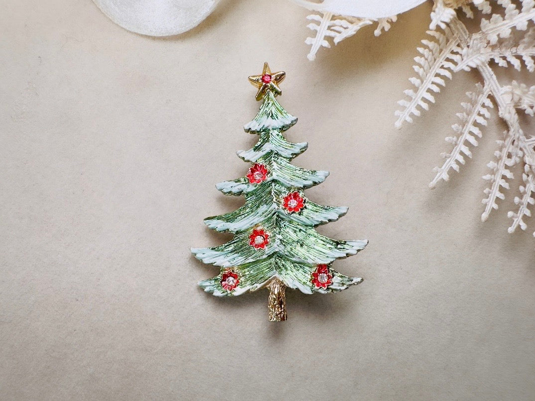 Christmas Tree Brooch, Vintage Winter Wonderland Woodland Holiday Sweater Pin with Star and Red Flowers