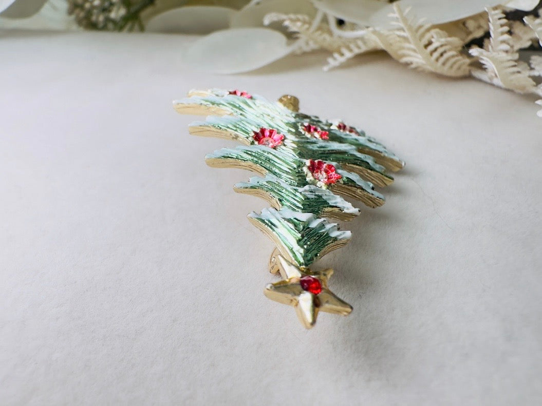 Christmas Tree Brooch, Vintage Winter Wonderland Woodland Holiday Sweater Pin with Star and Red Flowers