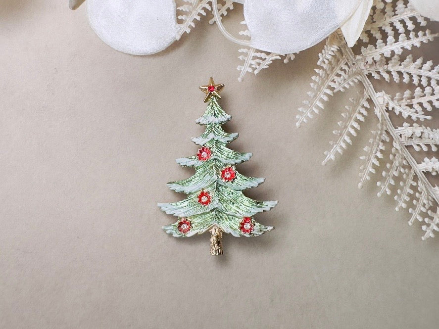 Christmas Tree Brooch, Vintage Winter Wonderland Woodland Holiday Sweater Pin with Star and Red Flowers
