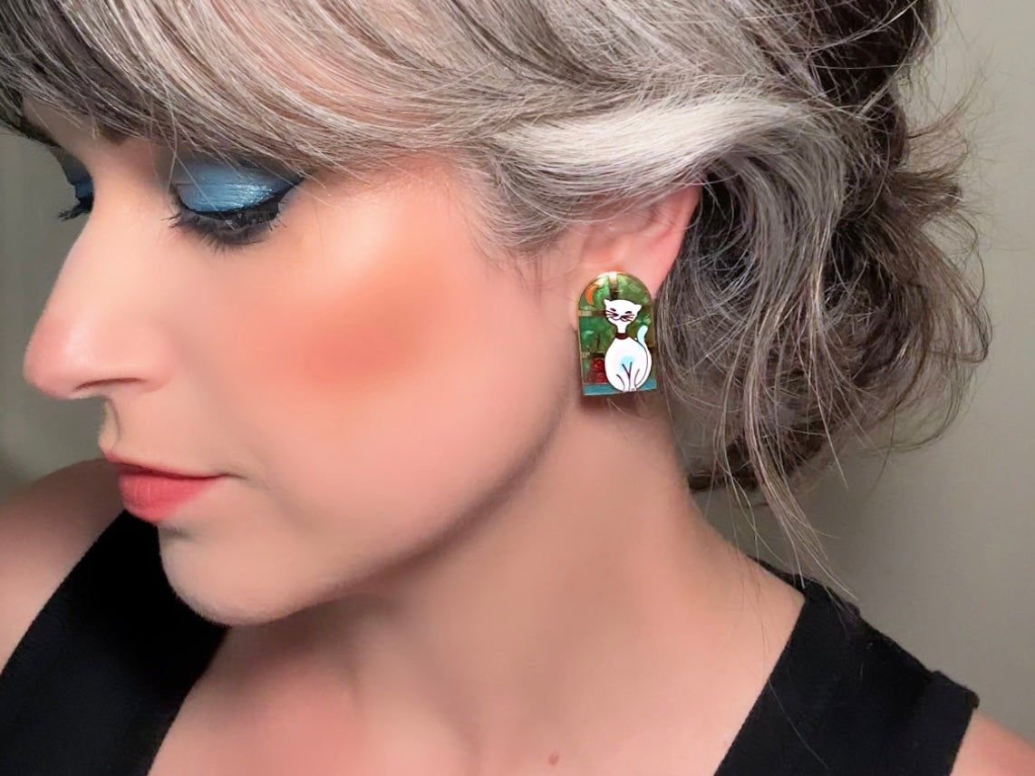 Cloisonné Cat Earrings, Gorgeous Vintage Earrings with White Cat in Windowsill with Moon, Green Clip On Earrings Nonpierced 1980s Earrings from Piggle and Pop
