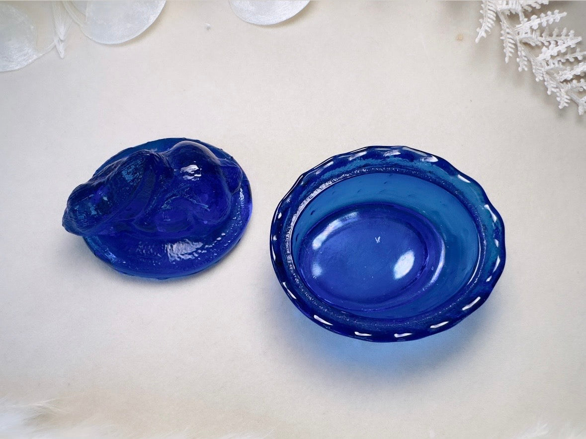 Cobalt Blue Vintage Bunny Trinket Box, Royal Blue Rabbit in Basket Glass Miniature Jewelry Box