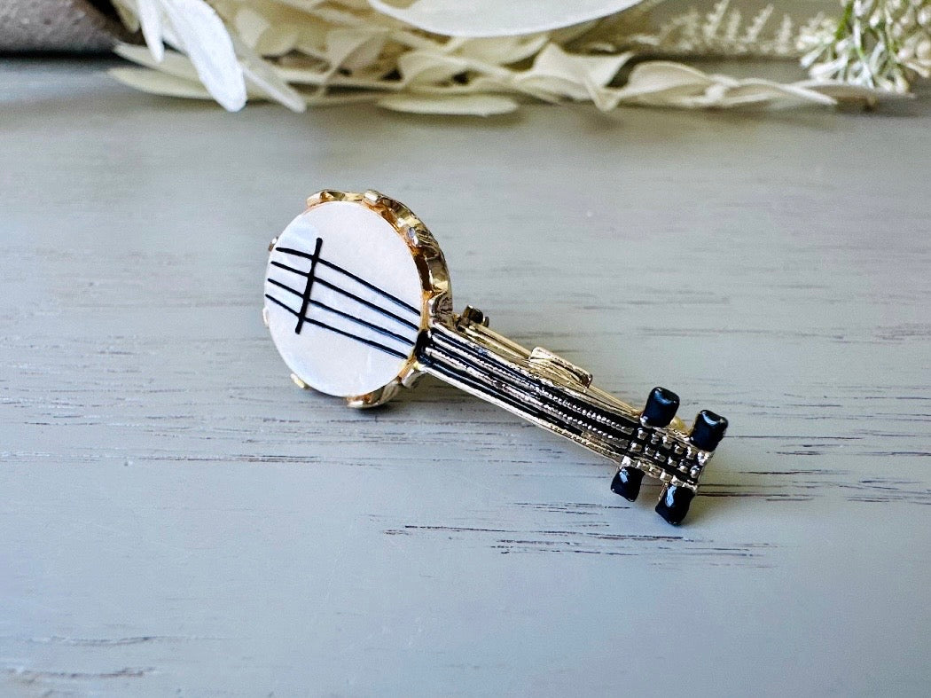 Vintage Banjo Brooch, Musician Gifts Whimsical Vintage Brooch, White Mother of Pearl Banjo Pin, Cute Music Pins for Sweaters, Collars, Lapel