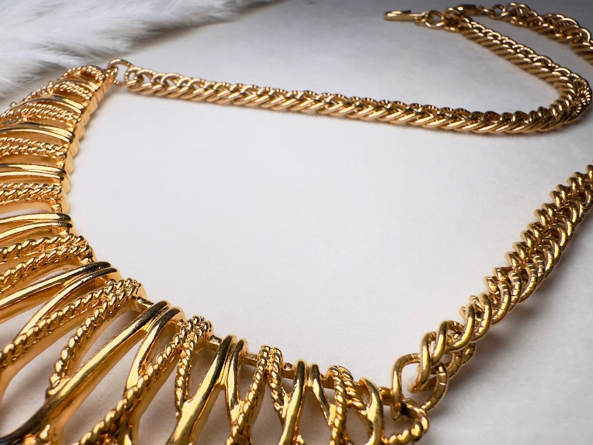 Gold Vintage Necklace, 90s Avon Necklace, Vintage Gilded Mesh Open Work Collar Necklace, Gold Rope Necklace, Statement Necklace Jewelry Gift