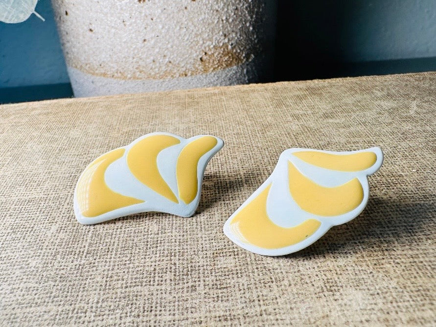 Yellow + White Wing Earrings, Vintage Pierced Earrings, Light Mustard Yellow Cute Enamel 1970s Earrings, Fun Retro Pop Vintage Earrings
