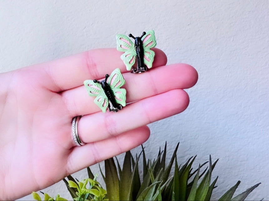 Butterfly Earrings, 1970s Vintage Earrings in Green and Pink, Unique Colorful Enamel Clip-On Statement Earrings, Pretty Pastel Butterflies