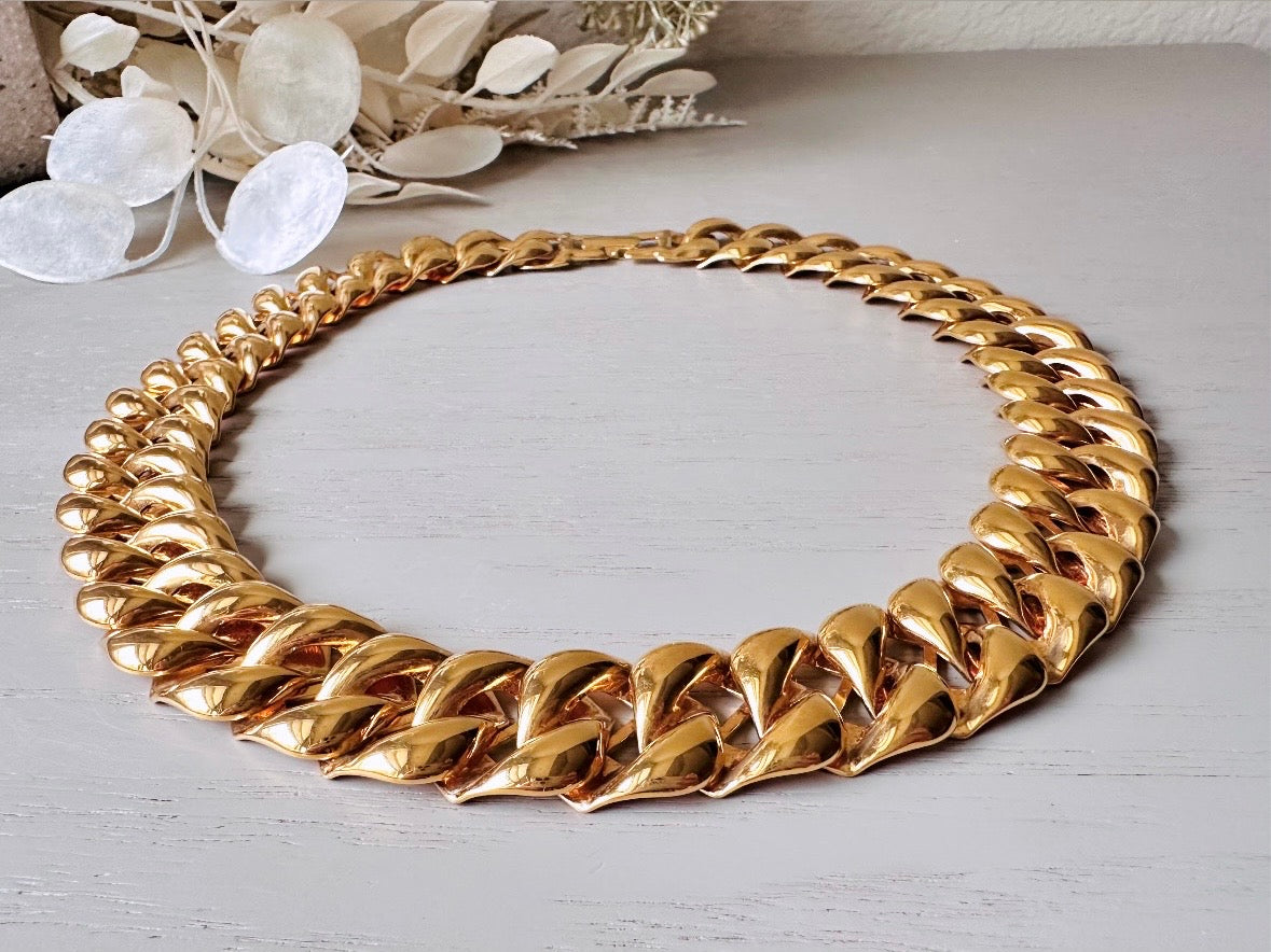 Trifari Gold Chain Necklace, Vintage Chunky Gold Necklace, Bold And Beautiful Style, 1980s Gorgeous Authentic Vintage Designer Jewelry