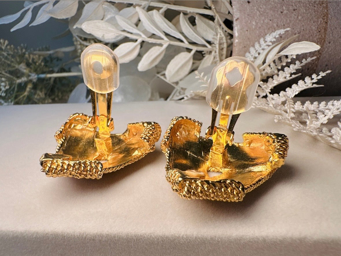 Gold Triangle Earrings, 80s Vintage Bold Runway Earrings, Retro Basket Weave Oversized Matte Gold Clip On Statement Earrings