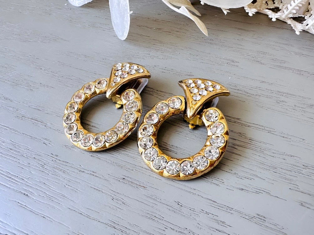 Rhinestone Pave 80s Door Knocker Earrings, Bold Glam Vintage Gold Hoop Clip On Earrings, Elegant 1980s Retro Fashion Earrings