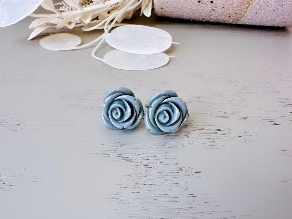 Grey Rose Earrings, Big Flower Earrings, Large Rose Stud Earrings, Resin Cabochon Rosettes, Charcoal Grey, Floral Gray Bridesmaid Jewelry