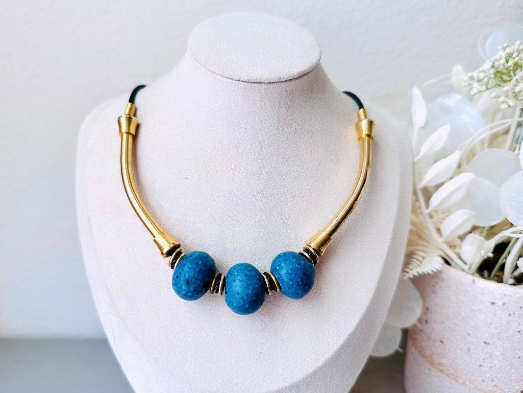 1990s Vintage Necklace, Triple Blue Stone and Gold Bar Necklace, Teal Gold and Black 90's Necklace, Cute Everyday Choker Necklace