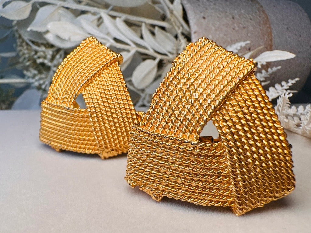 Gold Triangle Earrings, 80s Vintage Bold Runway Earrings, Retro Basket Weave Oversized Matte Gold Clip On Statement Earrings