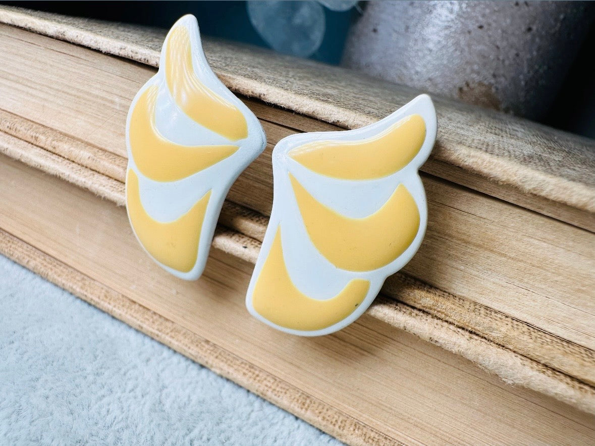 Yellow + White Wing Earrings, Vintage Pierced Earrings, Light Mustard Yellow Cute Enamel 1970s Earrings, Fun Retro Pop Vintage Earrings