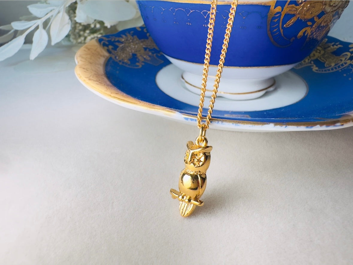 Vintage Gold Owl Pendant Necklace, 1981 Dainty Vintage Avon Owl Necklace