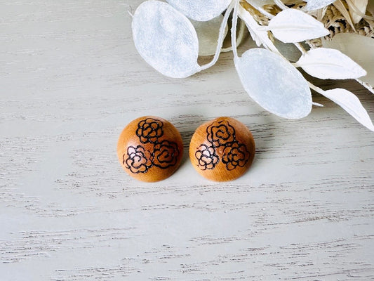 Vintage Wood Burned 1970s Earrings, Vintage Clip On Earrings, 70s Bohemian Wood Button Earrings with Black Carved Flowers, Unique Vintage