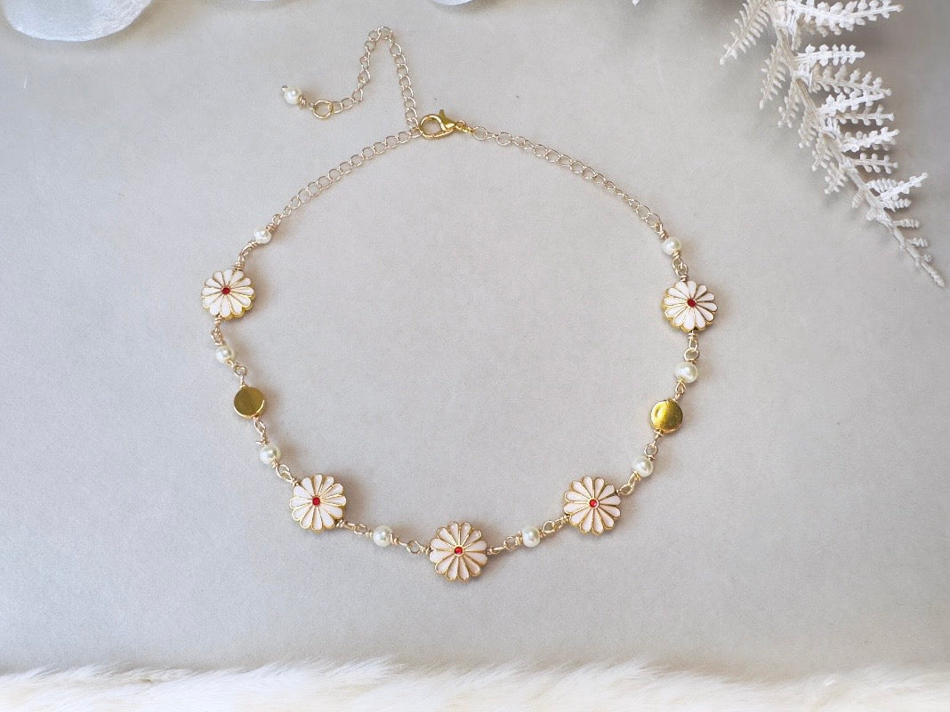 Daisy Choker Necklace, Handmade Flowers and Pearl Wire Wrapped Link Necklace