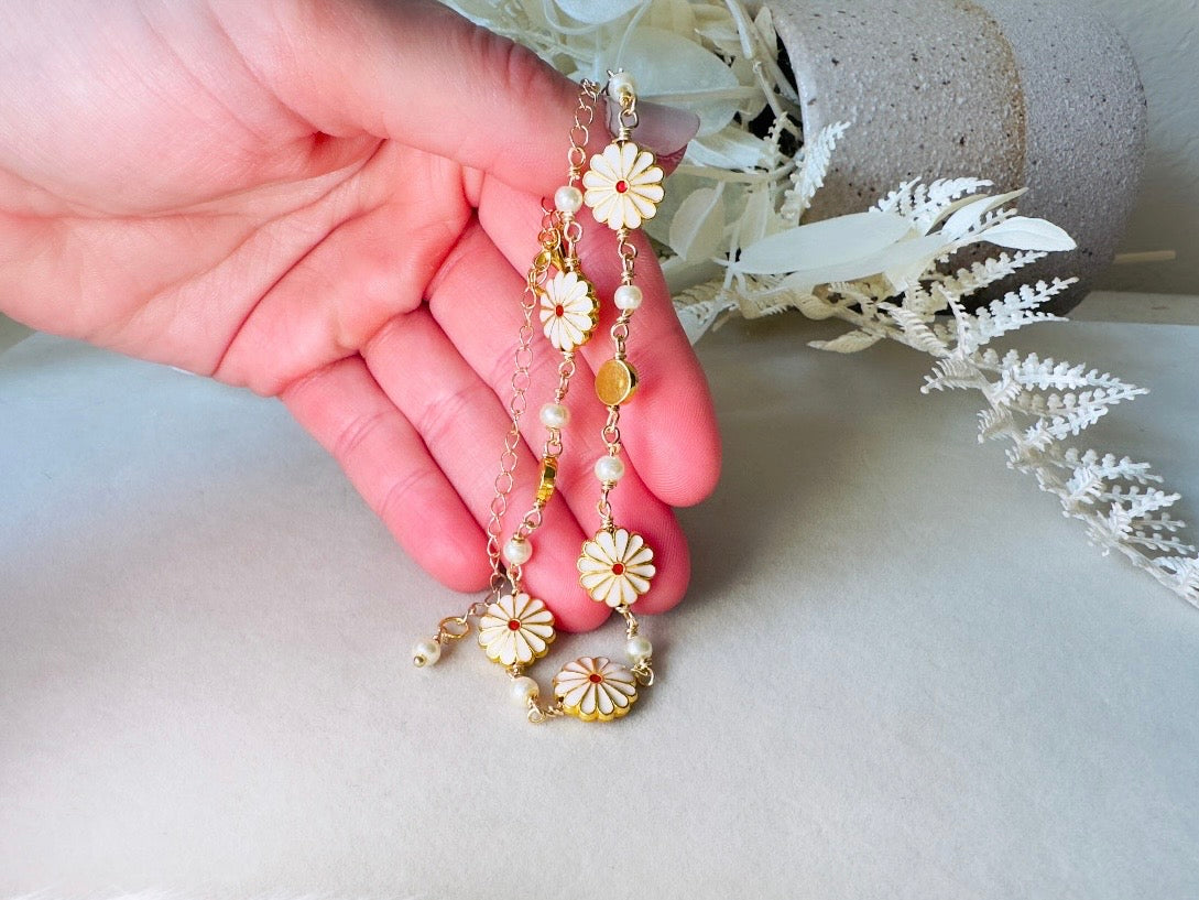 Daisy Choker Necklace, Handmade Flowers and Pearl Wire Wrapped Link Necklace